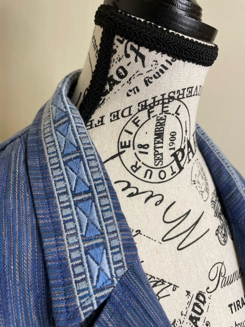 Cartonnier by  Anthropologie Size 12 Blazer In Blue.  Cotton/Linen blend Aztec. - Picture 5 of 15